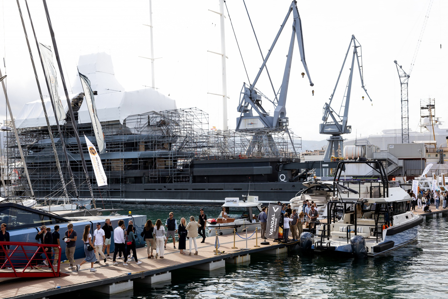 Superyacht Square Logo