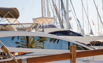 SUPERYACHT FLAIR, ISLAND STYLE